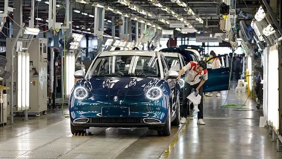 泰国首款本地化量产纯电车型长城欧拉好猫正式下线 推动汽车销售新格局