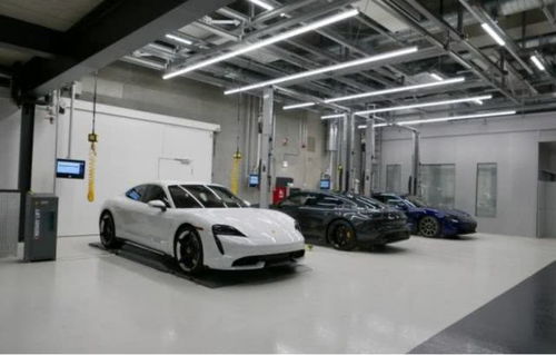 2月中国汽车销量暴跌与特斯拉FSD策略调整 行业寒冬下的用户焦虑